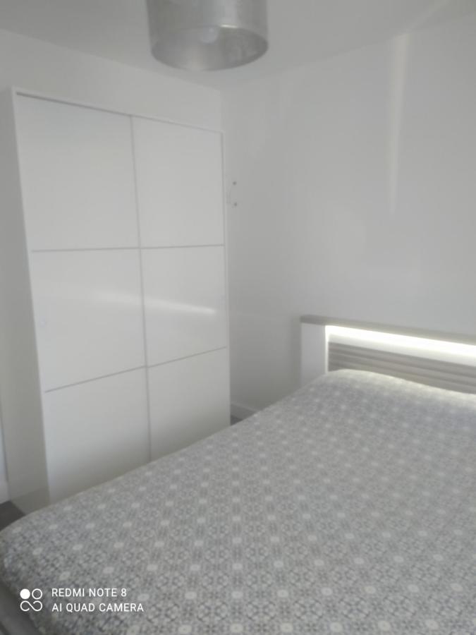 Chambre D'Hotes Chez Sandrine Guitres Bagian luar foto